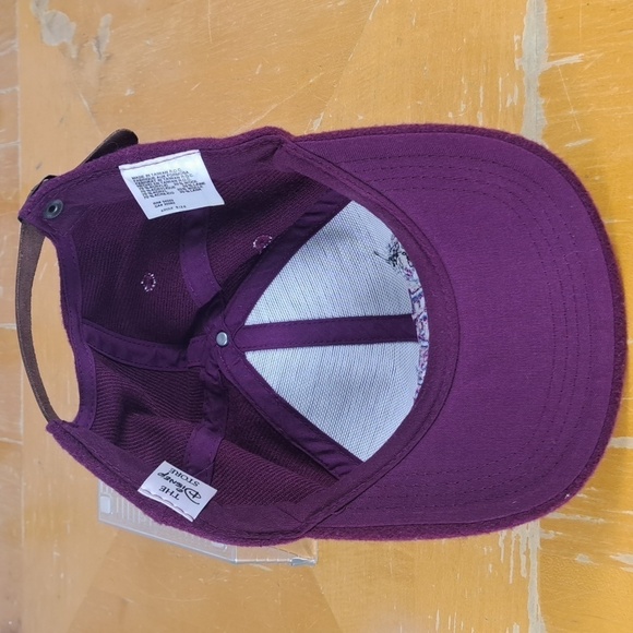 Vintage Disney's Eeyore embroidered character leather pulltab violet purple hat - Picture 6 of 8